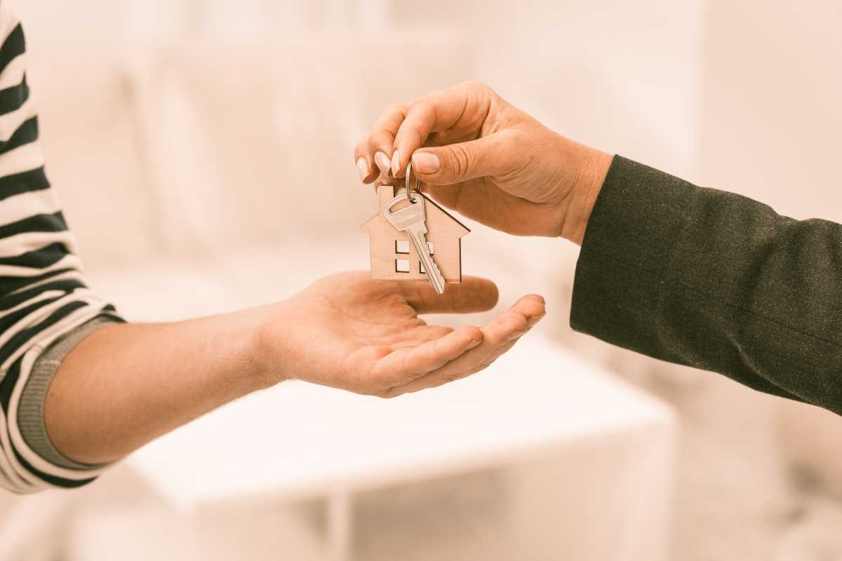5 Questions to Answer Before Selling Your First Home