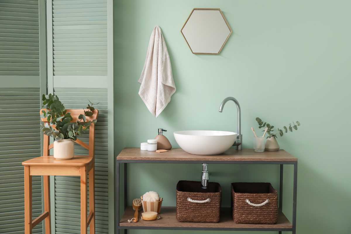 Plan a Budget-Friendly Bathroom Makeover