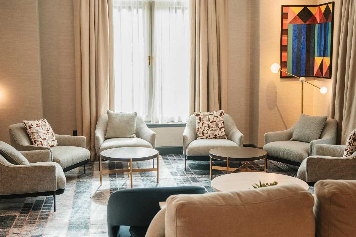 Decorating Tips for Mismatched Furniture in Your First Home